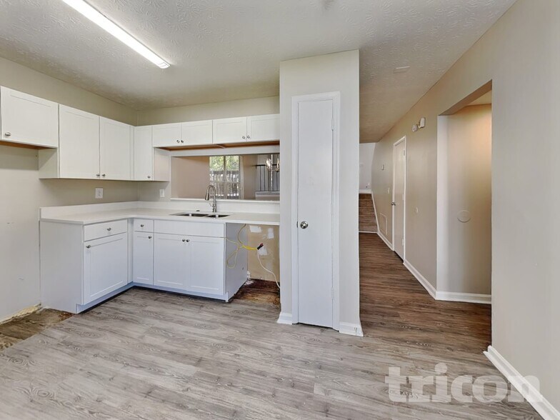 Building Photo - 2755 Wildflower Ln SW