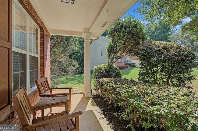 Building Photo - 1590 Waterway Pl SW