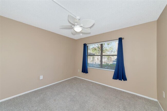 Building Photo - 425 30th Ave W