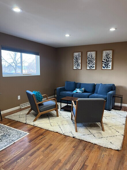 Building Photo - 355 Gray St