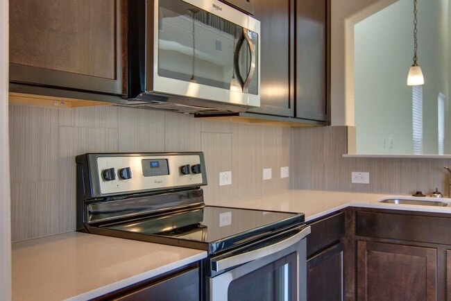 Building Photo - 3240 E Whitestone Blvd