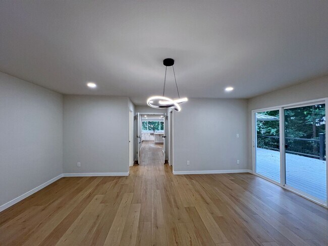 Building Photo - 105 Cedar Crest Ln