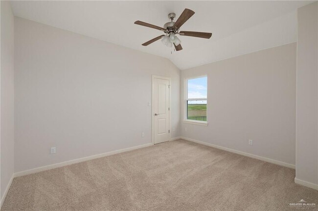Building Photo - 4628 Estancia Pkwy
