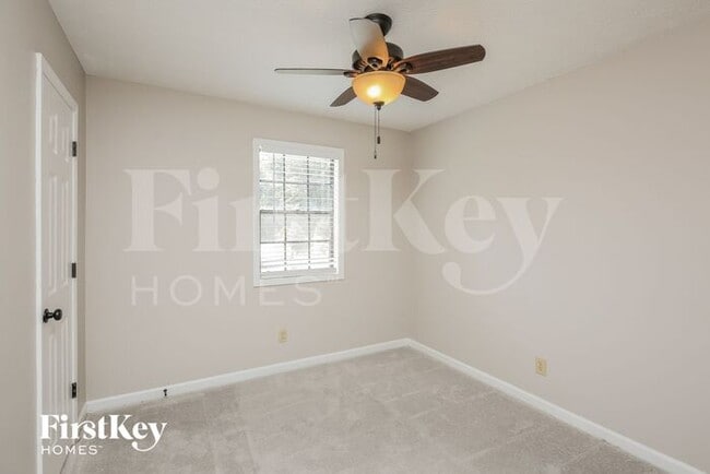 Building Photo - 4569 Iroquois Trail NW