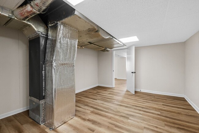 Building Photo - 3 Bedroom Pet Friendly Home For Rent with ...