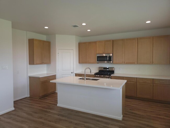 Building Photo - 1037 Tillman Ln