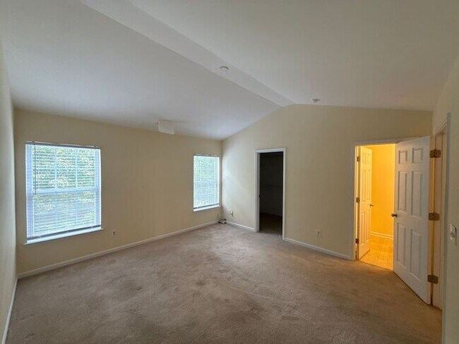 Building Photo - Summerfield Townhomes