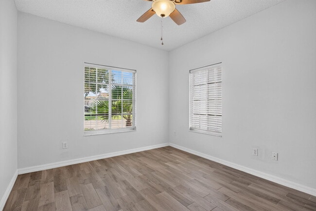 Building Photo - 1263 SW 48th Terrace