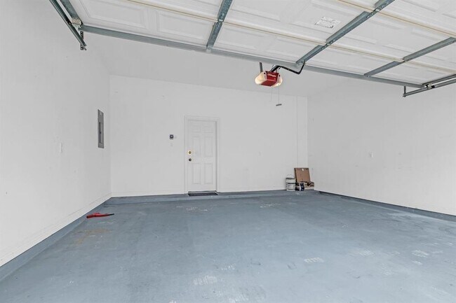 Building Photo - 13527 Brookbluff Ln