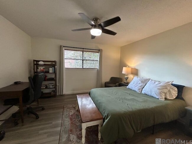 Building Photo - 929 Ridgepoint Ct