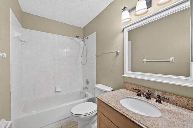 Building Photo - 4209 Brentwood Park Cir