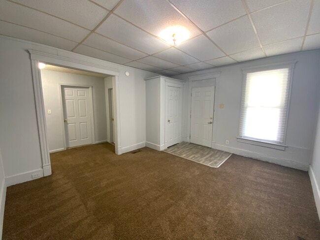 Building Photo - 622 Chandler St