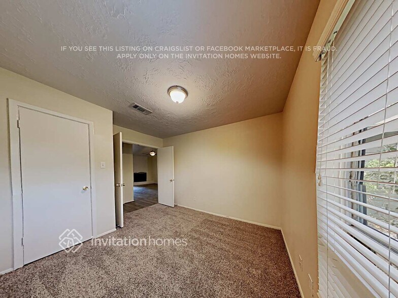 Building Photo - 4434 Algernon Dr