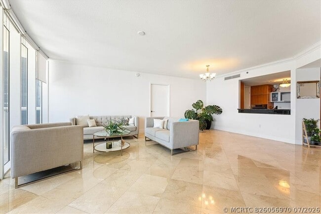 Building Photo - 17201 Collins Ave