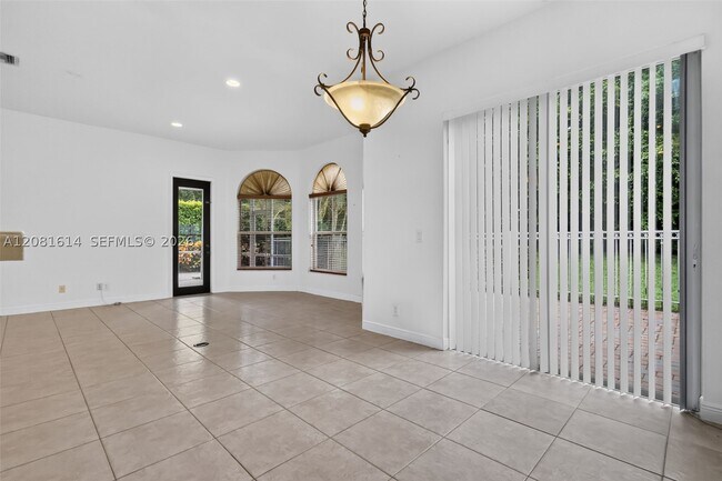 Building Photo - 5659 Via De La Plata Cir
