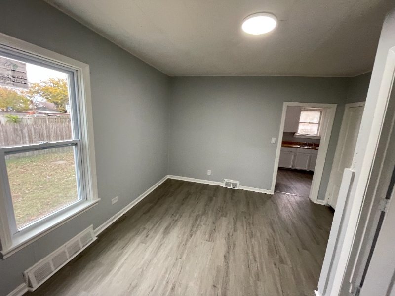 Building Photo - 407 W 23rd St