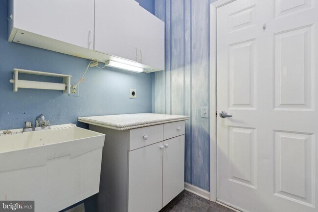 Building Photo - 2802 Noble Fir Ct