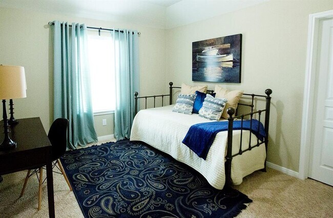 Building Photo - 25630 Foxrun Vista Dr