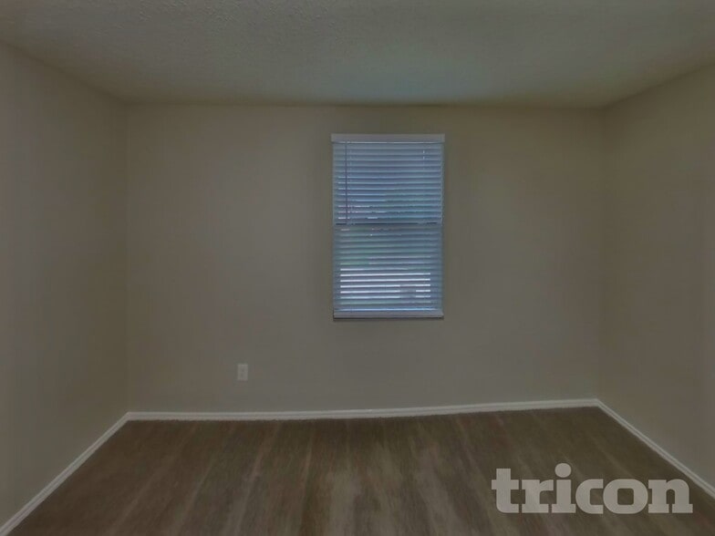 Building Photo - 2669 Bandera Pl