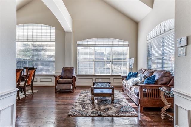 Building Photo - 1502 Shadow Brook Trail