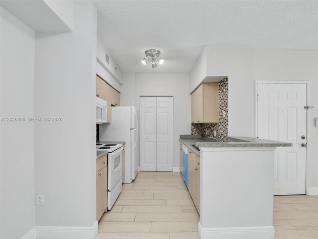 Building Photo - 1235 Reserve Way