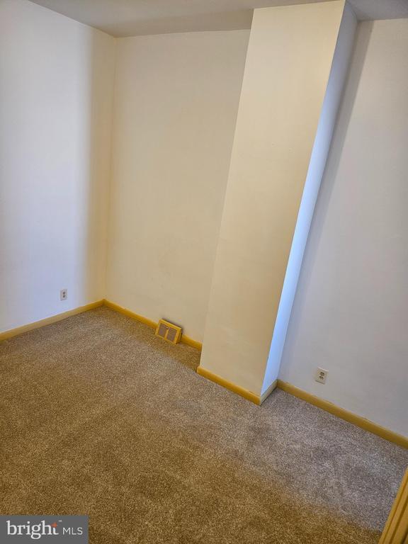 Building Photo - 36 E Ostend St