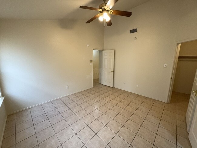 Building Photo - 1604 Grey Fox Trail
