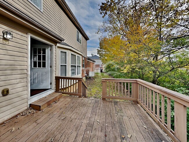 Building Photo - 4073 Sherbourne Dr