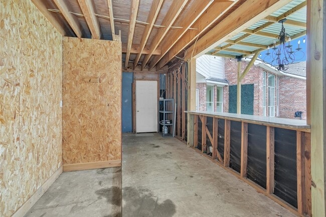 Building Photo - 1010 Maple Run Dr