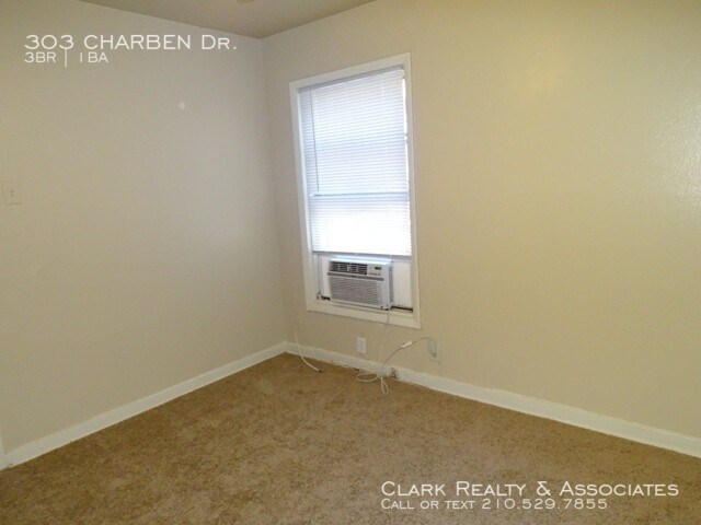 Building Photo - 303 Charben Dr., San Antonio, TX. 78237