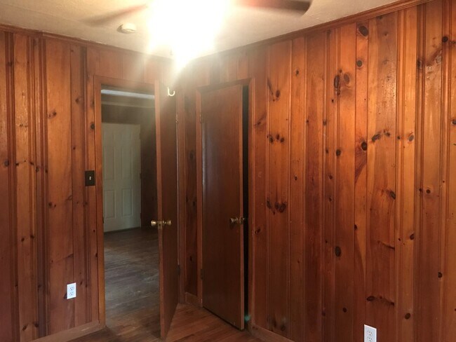 Building Photo - 4387 8th Ave N