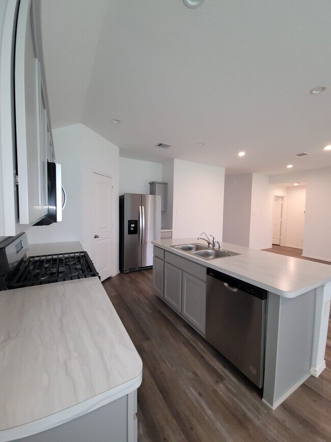 Building Photo - Magnolia