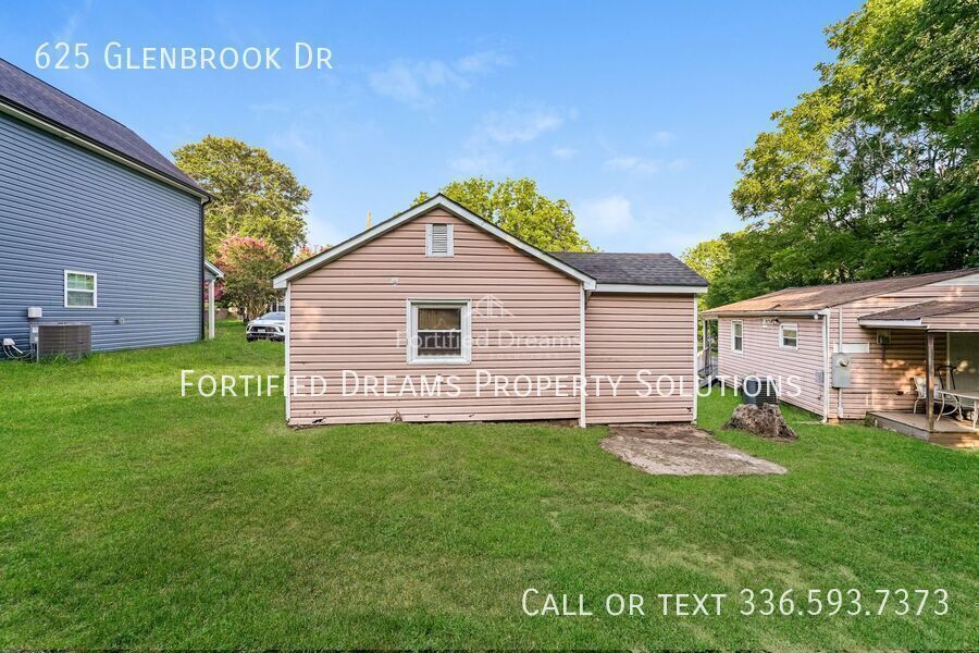 Building Photo - 625 Glenbrook Dr