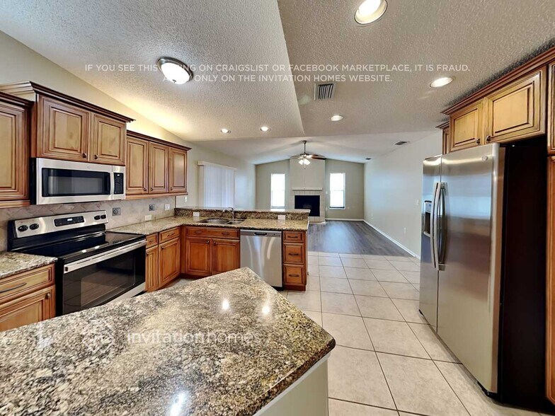 Building Photo - 2297 Cork Oak St E