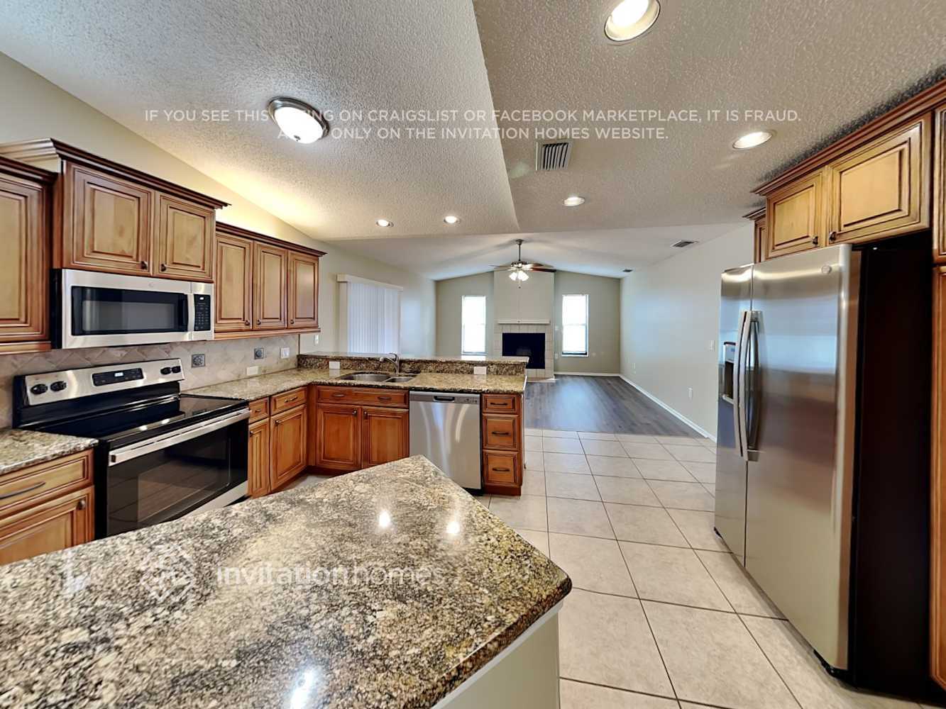 Building Photo - 2297 Cork Oak St E