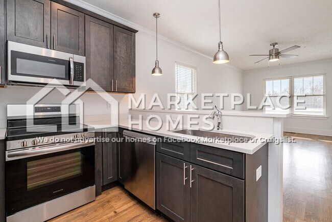 Building Photo - 190 Briar Rd