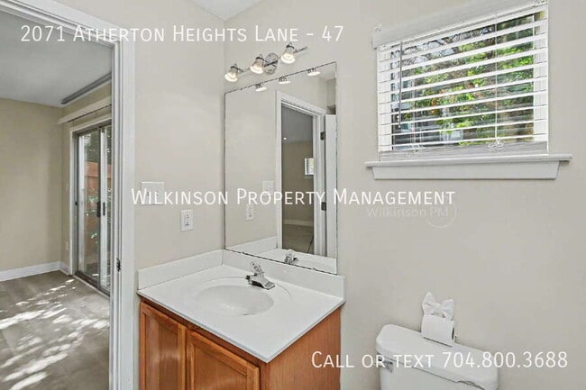 Building Photo - 2071 Atherton Heights Ln