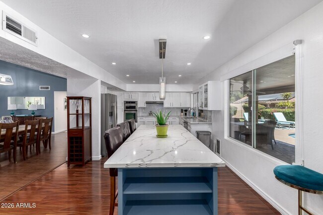 Building Photo - 11401 N 45th Pl