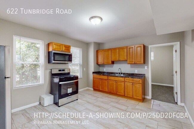 Building Photo - 622 Tunbridge Rd