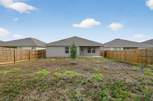 Building Photo - 596 Wyatt Wy