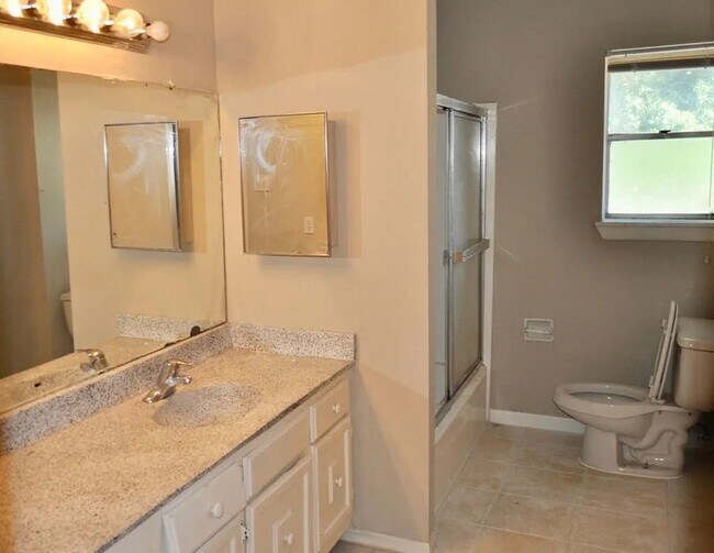 Building Photo - 12402 Riva Ridge Ln