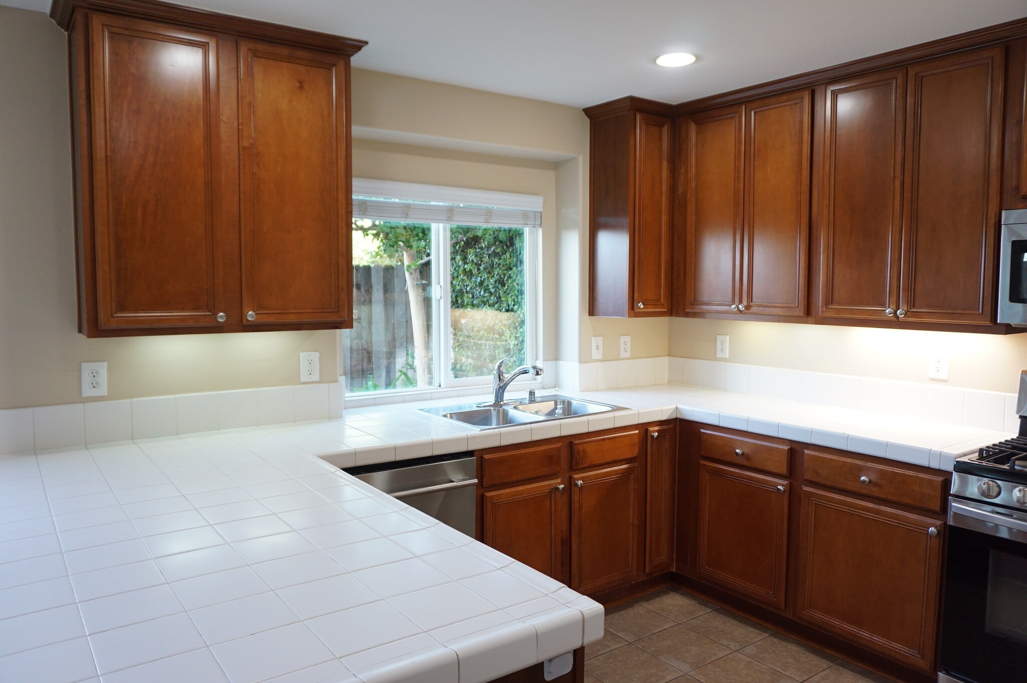 Building Photo - 11855 Birch Grove Ln