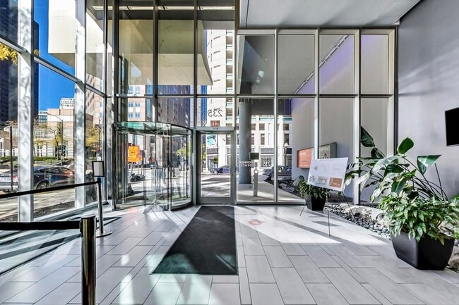 Building Photo - 235 W Van Buren St