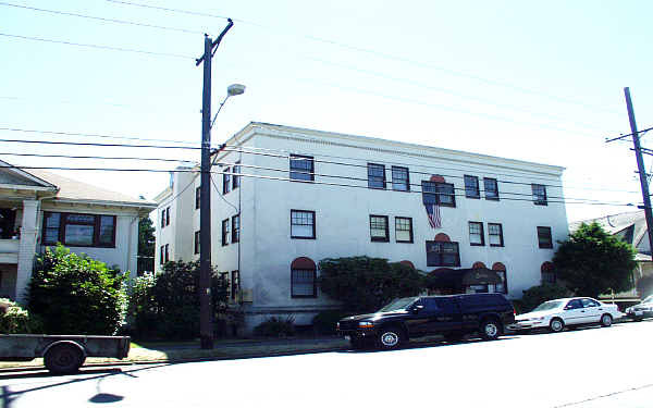Building Photo - Sierra Apartments
