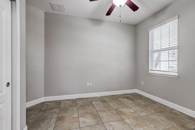 Building Photo - Experience Resort Living in Grand Hampton!
