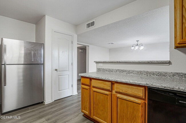 Building Photo - 14309 Pacific Point Dr