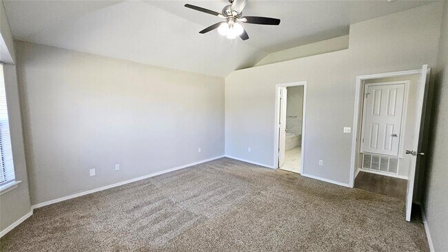 Building Photo - 1609 Rocky Mountain Way