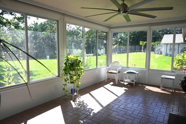 Building Photo - 9746 Lancaster Pl