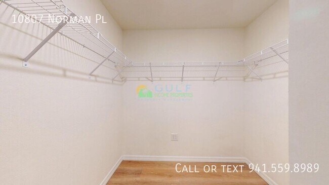 Building Photo - 10807 Norman Pl