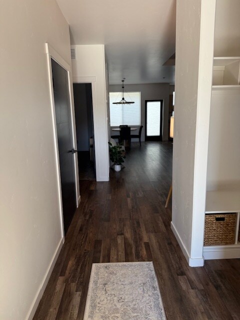 Building Photo - 2746 Storm Ave